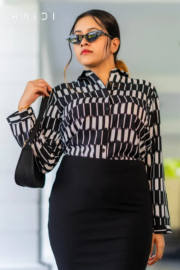 Long Sleeve Shirt Blouse Dec 2 - Square Print Black & White Color